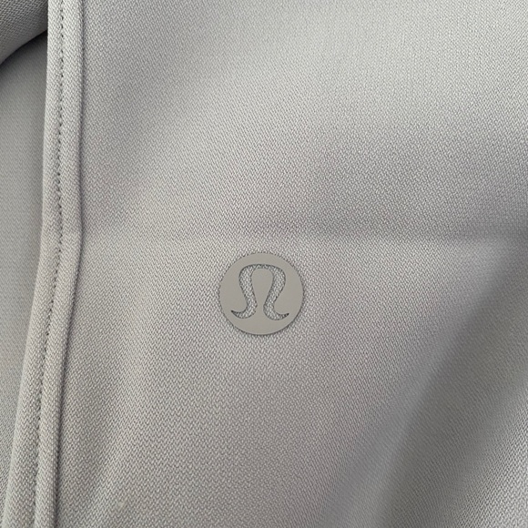 NWT lululemon on the fly jogger - Picture 4 of 5